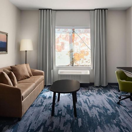 Fairfield By Marriott Inn & Suites Whitsett Greensboro East エクステリア 写真