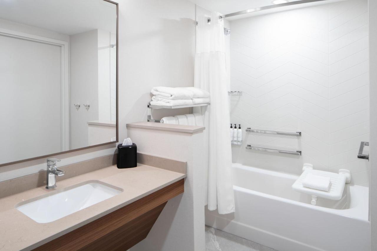 Fairfield By Marriott Inn & Suites Whitsett Greensboro East エクステリア 写真